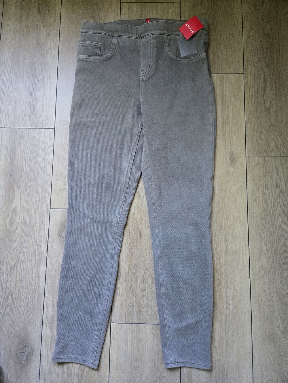 NWT SPANX Jeanish Ankle Leggigs Size M